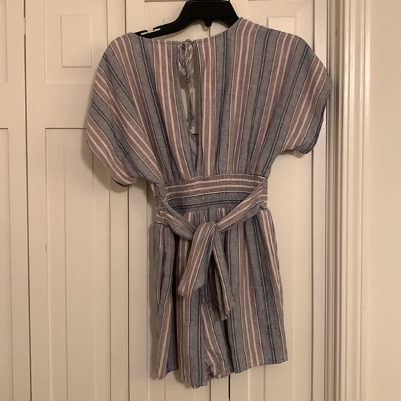 American Eagle Romper XS - Picture 2 of 2